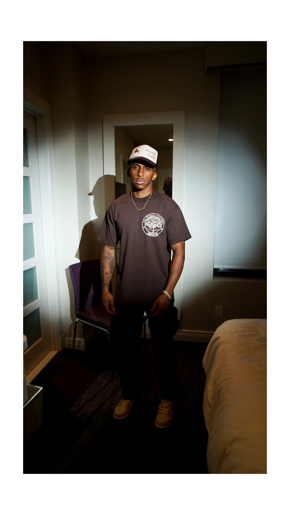 emblem tee '20 "brown"