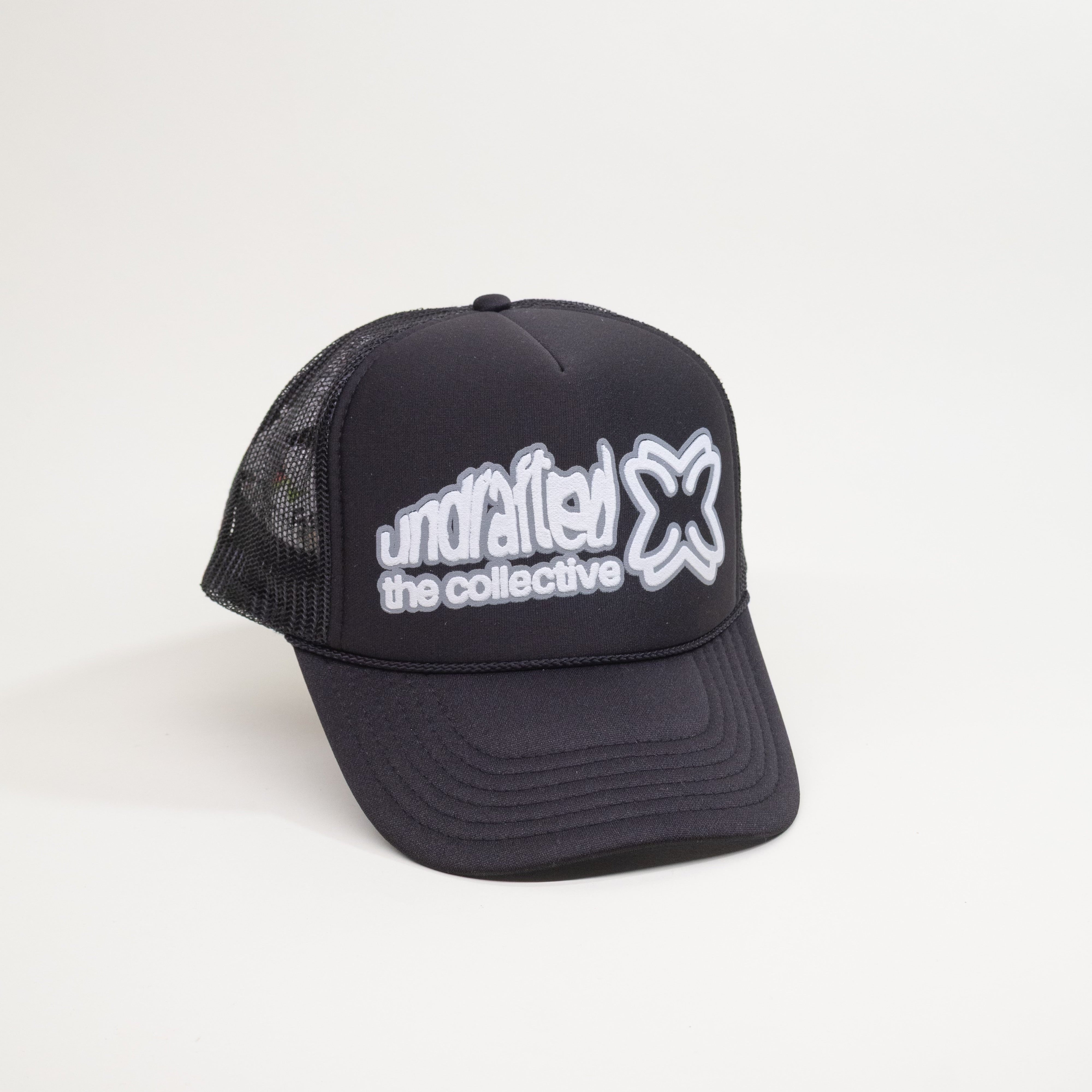 'pitch black' BLACK/WHITE LOGO TRUCKER