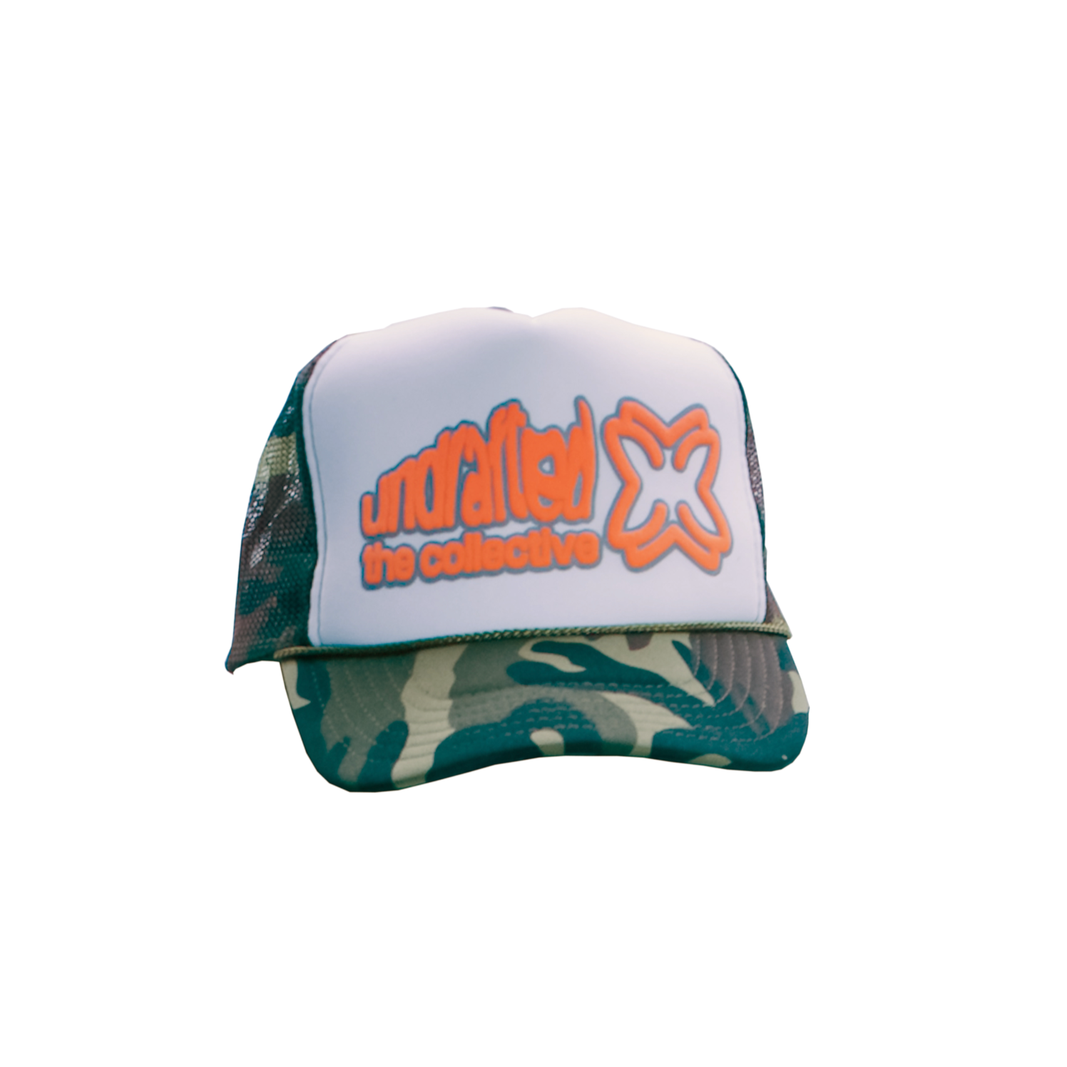 'invisible' CAMO LOGO TRUCKER