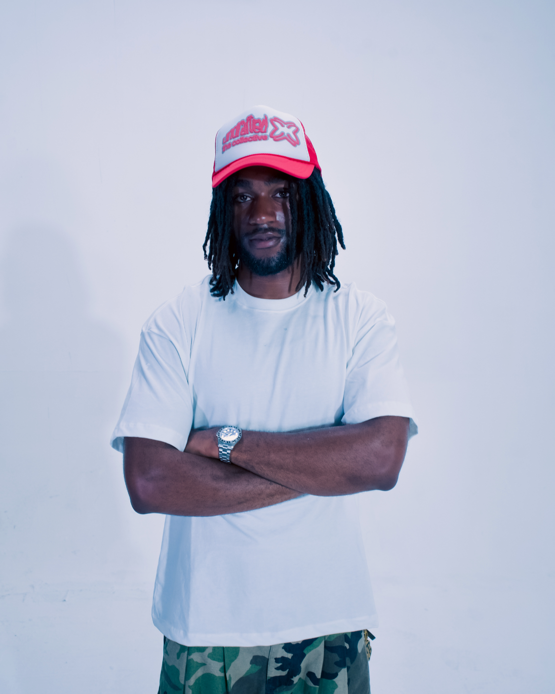 'varsity' RED LOGO TRUCKER